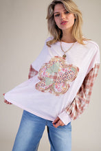 Load image into Gallery viewer, Easel Flower Patch Front Washed Cotton Top