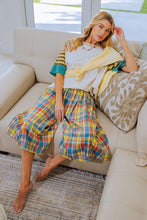 Load image into Gallery viewer, Easel Plaid Woven Wide Leg Capri Pants