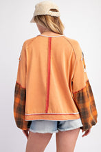 Load image into Gallery viewer, Easel Plaid Mix Star Patch Pullover
