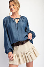 Load image into Gallery viewer, Easel Washed Chambray Flare Woven Tunic