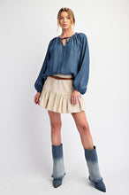 Load image into Gallery viewer, Easel Washed Chambray Flare Woven Tunic