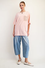 Load image into Gallery viewer, Easel Crochet Pocket Mineral Washed Top
