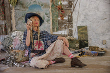 Load image into Gallery viewer, Magnolia Pearl Pena Shirt