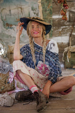 Load image into Gallery viewer, Magnolia Pearl Pena Shirt
