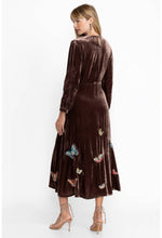 Load image into Gallery viewer, Johnny Was Velvet Effortless Midi Dress Luciana