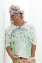 Load image into Gallery viewer, Magnolia Pearl Rainbow Vision Viggo T