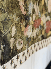 Load image into Gallery viewer, Market Of Stars I Dream In Flowers Scarf