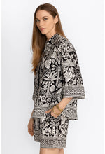Load image into Gallery viewer, Johnny Was Luciana Kimono Sleeve Shirt