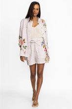 Load image into Gallery viewer, 3J Workshop Adele Trapunto Belted Short