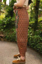 Load image into Gallery viewer, Market of Stars Secret Garden Linen Cropped Artist Pant w/ Flowers, Fan
