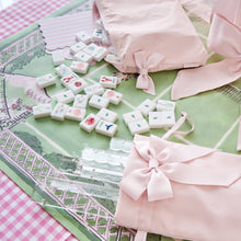 Load image into Gallery viewer, Case-Mate Mahjong Jelly Tote Set
