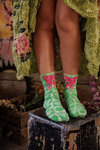 Magnolia Pearl Deer Heart MP Socks
