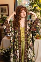 Load image into Gallery viewer, Market of Stars Fleur De Lune Opera Duster Kimono Robe w/ Florals &amp; Bees
