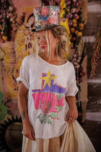 Load image into Gallery viewer, Magnolia Pearl Blue Eyes Willie T

