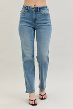 Load image into Gallery viewer, Judy Blue Jeans HW Straight Fit
