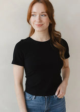 Load image into Gallery viewer, Elietian Short Sleeve Waste Length Top Curvy
