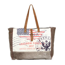 Load image into Gallery viewer, Myra Bag Partisan Weekender Bag
