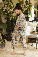Load image into Gallery viewer, Market of Stars Honey &amp; The Moon Linen Crop Artist Pant w/ Boho Floral Print

