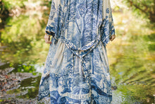 Load image into Gallery viewer, Market of Stars Let The Light In Opera Duster Kimono Robe Blue Delft Toile 
