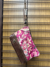 Load image into Gallery viewer, Myra Matchless Pouch
