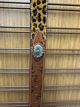 Load image into Gallery viewer, Myra Fandful Tool Leather Belt
