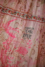 Load image into Gallery viewer, Magnolia Pearl Della Dreamer Dress
