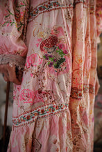 Load image into Gallery viewer, Magnolia Pearl Della Dreamer Dress
