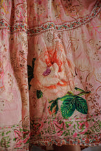 Load image into Gallery viewer, Magnolia Pearl Della Dreamer Dress
