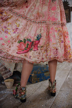 Load image into Gallery viewer, Magnolia Pearl Della Dreamer Dress
