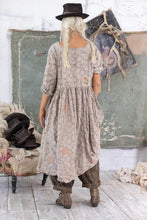 Load image into Gallery viewer, Magnolia Pearl Star Child Gloria Dress
