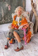 Load image into Gallery viewer, Magnolia Pearl Polka Dot Dashi Kimono
