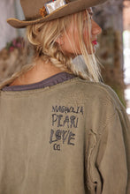 Load image into Gallery viewer, Magnolia Pearl Fleece Riehl Henley
