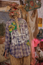 Load image into Gallery viewer, Magnolia Pearl Willie Nelson Kelly Western Shirt
