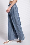 Load image into Gallery viewer, Easel Washed Denim Wide Leg Pant
