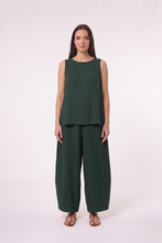 Load image into Gallery viewer, Gerties Tucked Hem Pant

