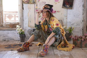 Magnolia Pearl Dragon Romani Kimono