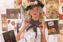 Load image into Gallery viewer, Magnolia Pearl Louis Bowtie
