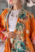 Load image into Gallery viewer, Magnolia Pearl Polka Dot Dashi Kimono
