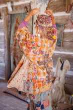 Load image into Gallery viewer, Magnolia Pearl BS Trust Hippie Kimono
