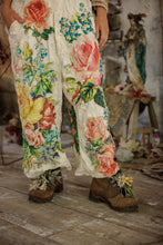 Load image into Gallery viewer, Magnolia Pearl Birdie Bouquet Benjamin Overalls
