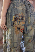 Load image into Gallery viewer, Magnolia Pearl Belle Le Vie Miner Denims
