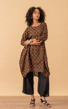 Load image into Gallery viewer, Trade Cloth Passementire 3/4 Sleeve Bubble Tunic
