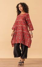 Load image into Gallery viewer, Trade Cloth Passementire 3/4 Sleeve Bubble Tunic
