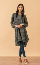 Load image into Gallery viewer, Trade Cloth Passementire 3/4 Sleeve Bubble Tunic
