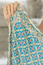 Load image into Gallery viewer, Magnolia Pearl Printed Ravi Scarf
