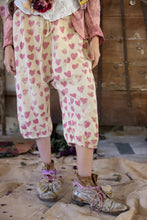 Load image into Gallery viewer, Magnolia Pearl Printed Cali Sweat Shorts
