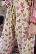 Load image into Gallery viewer, Magnolia Pearl Printed Cali Sweat Shorts
