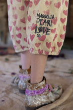 Load image into Gallery viewer, Magnolia Pearl Printed Cali Sweat Shorts
