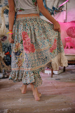Load image into Gallery viewer, Magnolia Pearl Anselma Skirt
