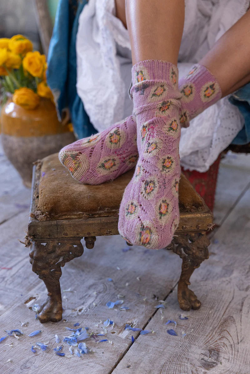 Magnolia Pearl Floral Lil Dipper Socks